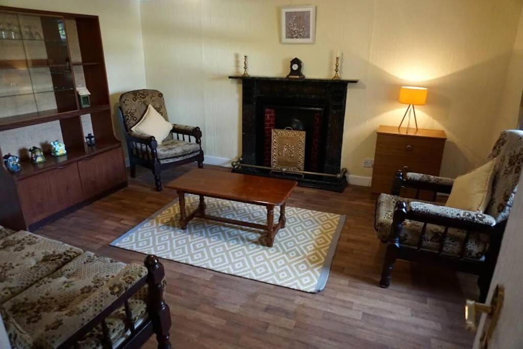 Meenadreen Cottage Donegal Town Exterior photo
